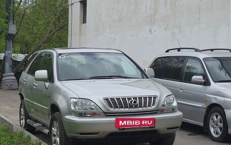 Lexus RX IV рестайлинг, 2001 год, 550 000 рублей, 3 фотография