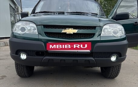 Chevrolet Niva I рестайлинг, 2012 год, 300 000 рублей, 3 фотография