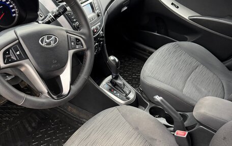 Hyundai Solaris II рестайлинг, 2015 год, 690 000 рублей, 5 фотография