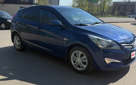 Hyundai Solaris II рестайлинг, 2015 год, 690 000 рублей, 2 фотография