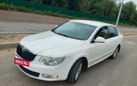 Skoda Superb III рестайлинг, 2012 год, 1 320 000 рублей, 3 фотография