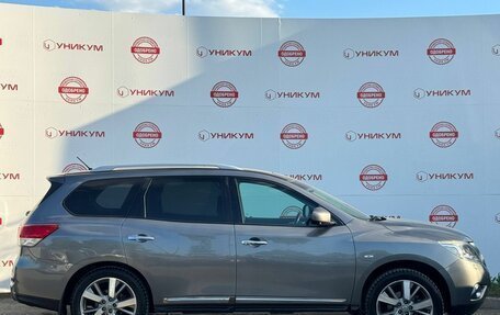 Nissan Pathfinder, 2016 год, 2 099 000 рублей, 6 фотография
