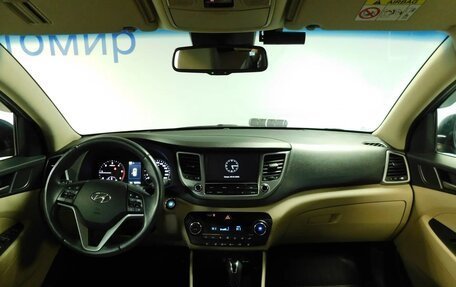 Hyundai Tucson III, 2018 год, 1 910 000 рублей, 8 фотография