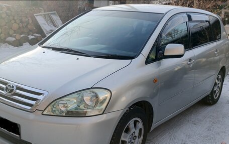 Toyota Ipsum II, 2002 год, 810 000 рублей, 4 фотография