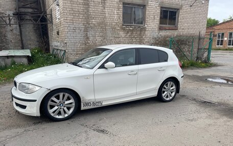BMW 1 серия, 2008 год, 650 000 рублей, 2 фотография