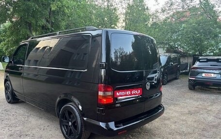 Volkswagen Transporter T5 рестайлинг, 2007 год, 2 000 000 рублей, 4 фотография