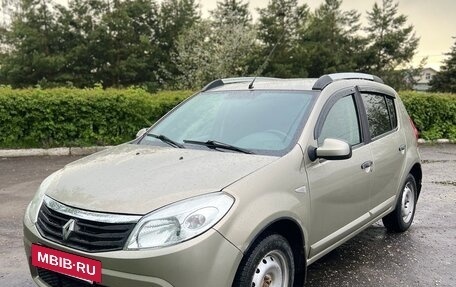 Renault Sandero I, 2010 год, 280 000 рублей, 2 фотография