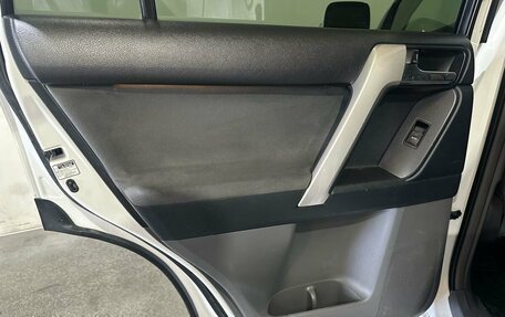 Toyota Land Cruiser Prado 150 рестайлинг 2, 2011 год, 2 800 000 рублей, 19 фотография