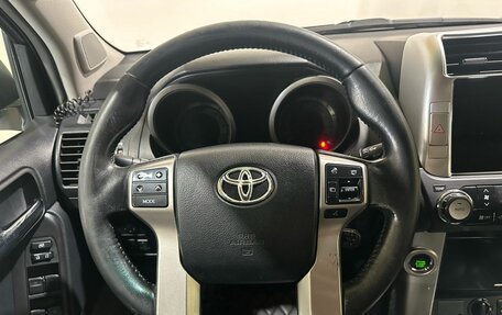Toyota Land Cruiser Prado 150 рестайлинг 2, 2011 год, 2 800 000 рублей, 27 фотография