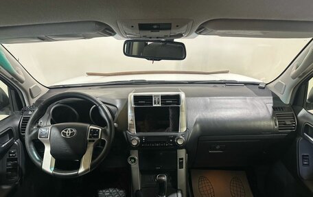 Toyota Land Cruiser Prado 150 рестайлинг 2, 2011 год, 2 800 000 рублей, 25 фотография