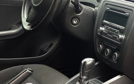 Volkswagen Jetta VI, 2012 год, 1 100 000 рублей, 10 фотография