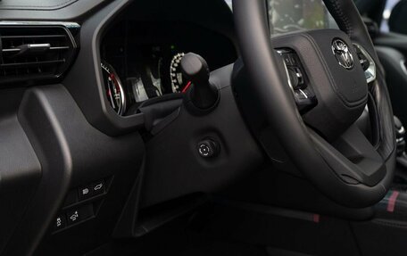 Toyota Land Cruiser, 2026 год, 15 990 000 рублей, 14 фотография