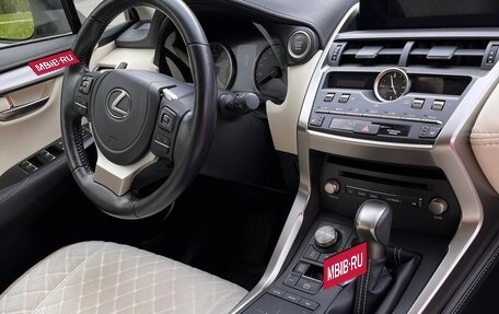 Lexus NX I, 2021 год, 4 500 000 рублей, 14 фотография
