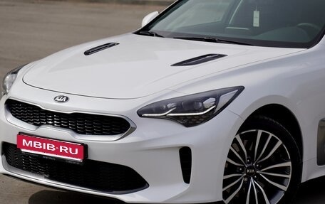 KIA Stinger I, 2019 год, 2 250 000 рублей, 10 фотография