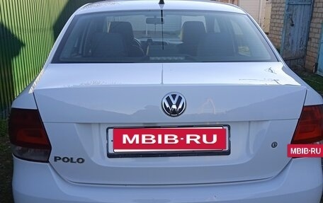 Volkswagen Polo VI (EU Market), 2011 год, 616 000 рублей, 2 фотография
