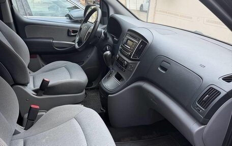 Hyundai H-1 II рестайлинг, 2020 год, 2 950 000 рублей, 9 фотография