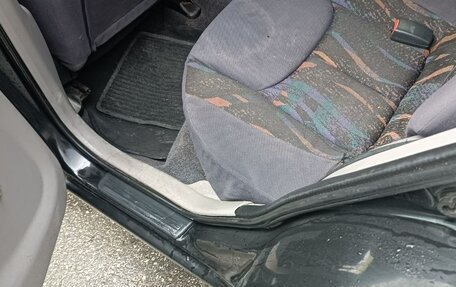 Nissan Almera, 2001 год, 250 000 рублей, 9 фотография