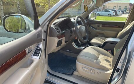 Toyota Land Cruiser Prado 120 рестайлинг, 2005 год, 1 450 000 рублей, 16 фотография