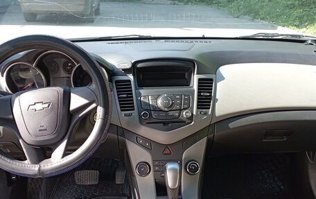 Chevrolet Cruze II, 2012 год, 900 000 рублей, 6 фотография