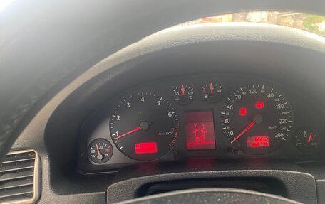 Audi A6, 2001 год, 420 000 рублей, 23 фотография