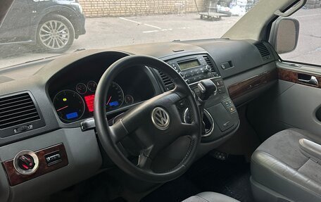 Volkswagen Transporter T5 рестайлинг, 2004 год, 900 000 рублей, 12 фотография