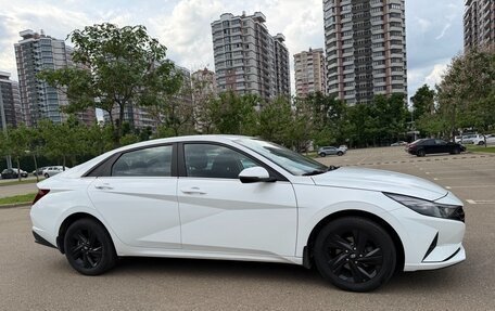 Hyundai Elantra, 2021 год, 1 899 000 рублей, 2 фотография