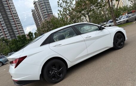 Hyundai Elantra, 2021 год, 1 899 000 рублей, 10 фотография
