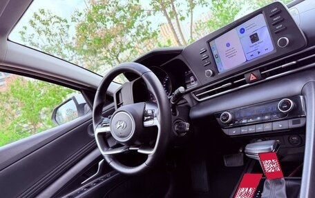 Hyundai Elantra, 2021 год, 1 899 000 рублей, 22 фотография