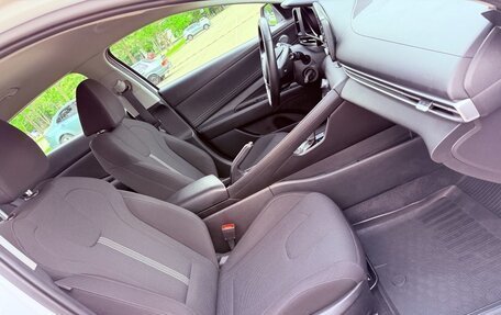 Hyundai Elantra, 2021 год, 1 899 000 рублей, 24 фотография