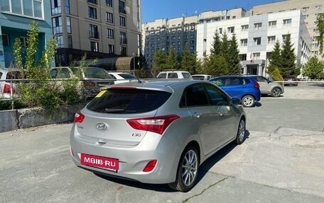 Hyundai i30 II рестайлинг, 2012 год, 850 000 рублей, 3 фотография