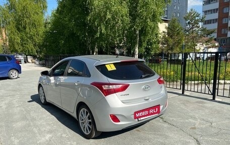 Hyundai i30 II рестайлинг, 2012 год, 850 000 рублей, 4 фотография