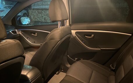 Hyundai i30 II рестайлинг, 2012 год, 850 000 рублей, 21 фотография