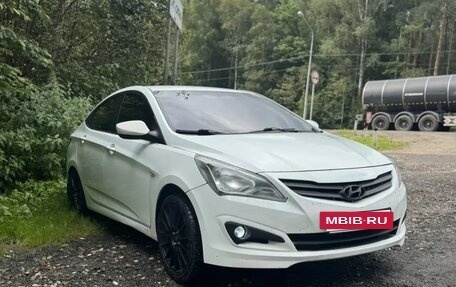 Hyundai Solaris II рестайлинг, 2014 год, 550 000 рублей, 4 фотография