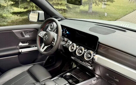 Mercedes-Benz GLB, 2023 год, 2 670 000 рублей, 6 фотография