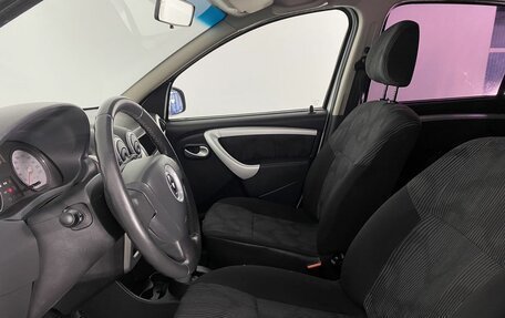 Renault Sandero I, 2013 год, 630 000 рублей, 2 фотография