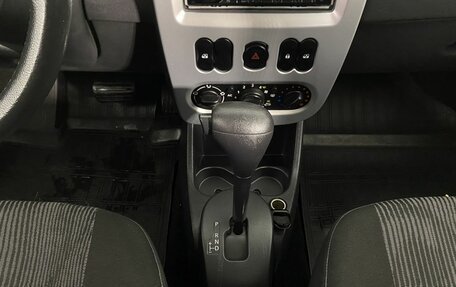 Renault Sandero I, 2013 год, 630 000 рублей, 7 фотография