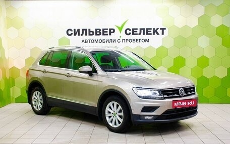 Volkswagen Tiguan II, 2017 год, 2 650 000 рублей, 5 фотография