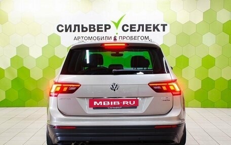 Volkswagen Tiguan II, 2017 год, 2 650 000 рублей, 4 фотография