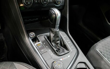 Volkswagen Tiguan II, 2017 год, 2 650 000 рублей, 20 фотография