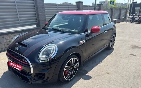MINI Hatch, 2017 год, 2 500 000 рублей, 2 фотография