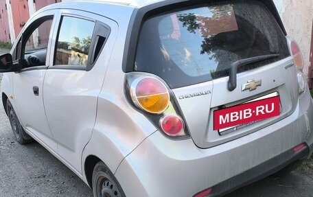 Chevrolet Spark III, 2011 год, 427 000 рублей, 6 фотография