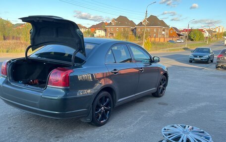 Toyota Avensis III рестайлинг, 2006 год, 950 000 рублей, 4 фотография