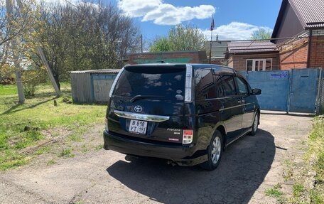 Toyota ISis I, 2011 год, 1 350 000 рублей, 3 фотография