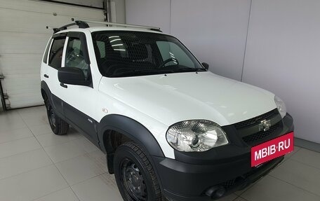 Chevrolet Niva I рестайлинг, 2019 год, 799 000 рублей, 4 фотография