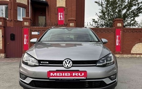 Volkswagen Golf VII, 2018 год, 2 390 000 рублей, 8 фотография
