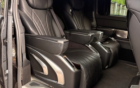 Mercedes-Benz V-Класс, 2019 год, 7 900 000 рублей, 8 фотография