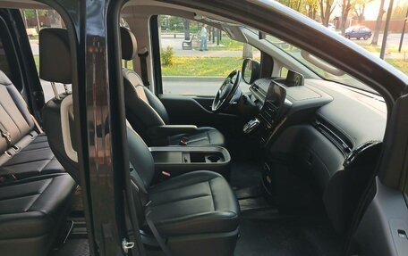 Hyundai Staria, 2021 год, 4 650 000 рублей, 6 фотография