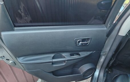 Nissan Qashqai+2 I, 2010 год, 1 250 000 рублей, 28 фотография