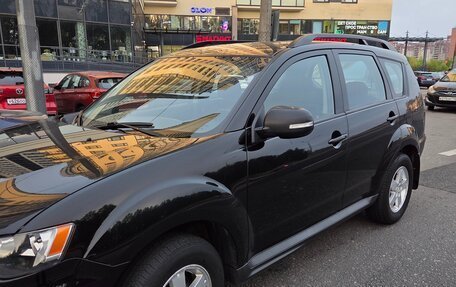 Mitsubishi Outlander III рестайлинг 3, 2012 год, 1 300 000 рублей, 2 фотография