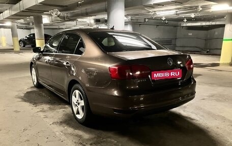 Volkswagen Jetta VI, 2012 год, 699 000 рублей, 2 фотография